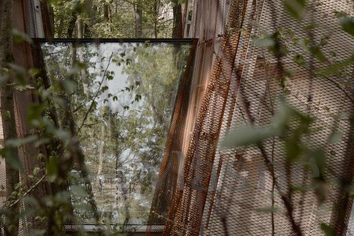 Budynok in the forest on VDNG, Kyiv - apartment by the day