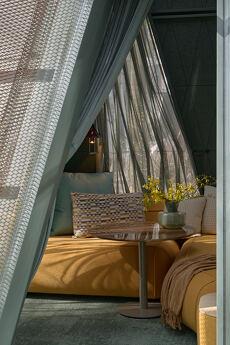 Budynok in the forest on VDNG, Kyiv - apartment by the day