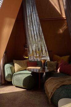 House in the forest at VDNG, Kyiv - apartment by the day
