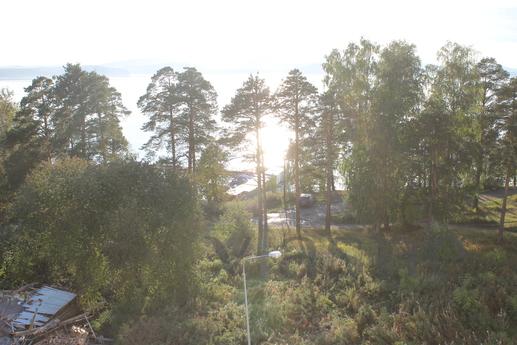 Сдам посуточно квартиру с видом на озеро, Среднеуральск - квартира посуточно