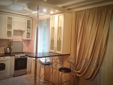 1-bedroom apartment!, Belgorod - apartment by the day