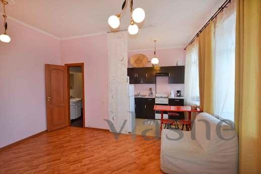 Rent apartments in the center, Saint Petersburg - apartment by the day