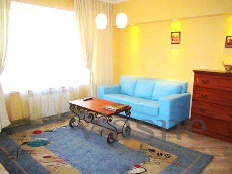 1-bedroom Zheltoksan Kabanbai Batyr, Almaty - apartment by the day