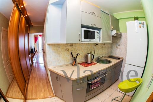 Cozy 1-ka close to the metro. Free Wi-Fi, Novosibirsk - apartment by the day