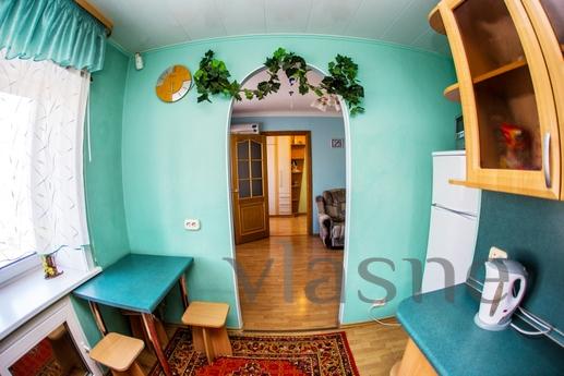 Cozy close to the metro. Free Wi-Fi, Novosibirsk - apartment by the day