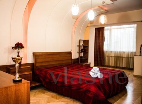 Comfortable 3-bedroom apartment in the center of Almaty! Nea