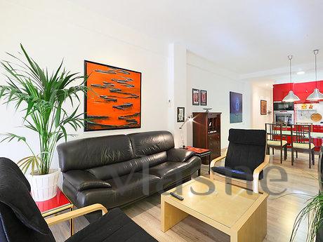 Rent luxury apartment in a two-minute walk from Dinamo Metro