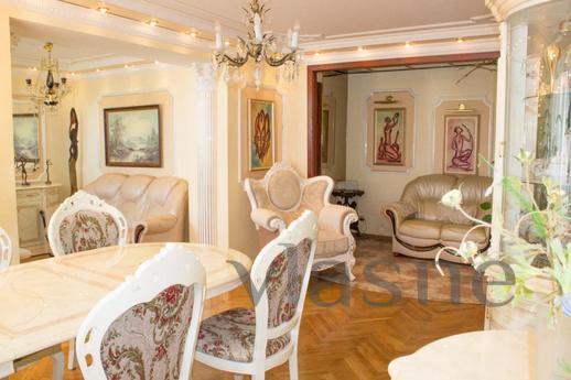 Luxury 3 bedroom apartment, Moscow - apartment by the day
