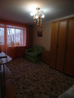 One bedroom apartment in the city center, Korolyov - apartment by the day