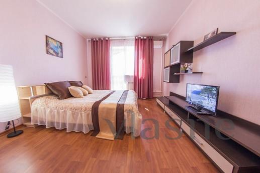 On the day rent studio apartment with a contemporary Europea