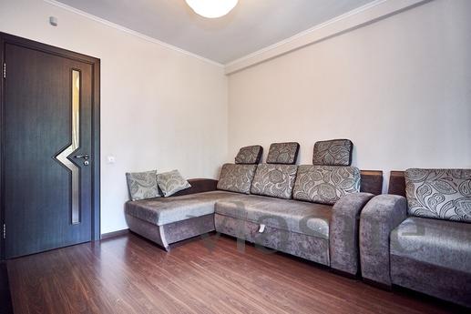 The apartment is for a large company, Krasnodar - apartment by the day