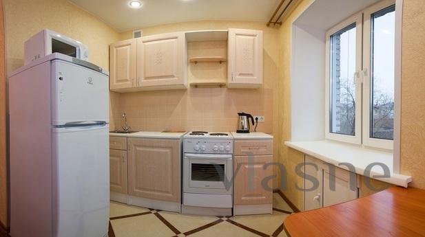 Bright and cozy apartment, Krasnoyarsk - apartment by the day