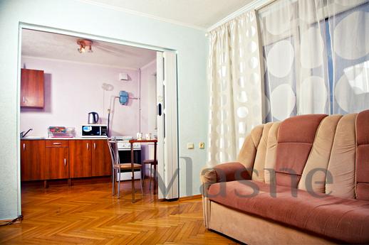 The apartment is in the center, Rostov-on-Don - apartment by the day