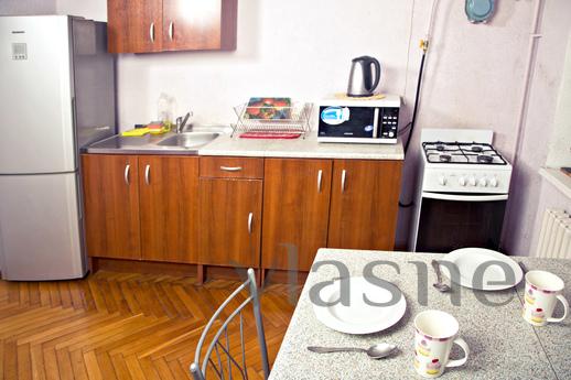 The apartment is in the center, Rostov-on-Don - apartment by the day