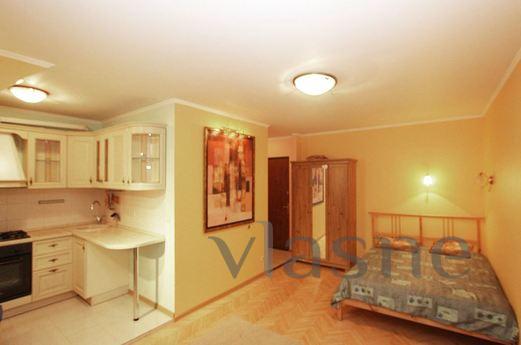 The apartment is in the heart of the cit, Krasnodar - apartment by the day