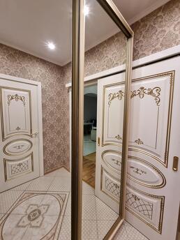 luxury apartment in the center, Saint Petersburg - apartment by the day