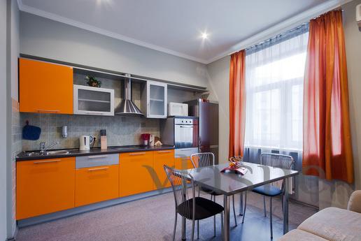 Rent one-room apartment in 3 minutes from the metro Pioneer.
