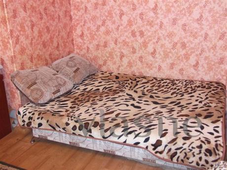 Уютная квартира по привлекательной цене, Красноярск - квартира посуточно