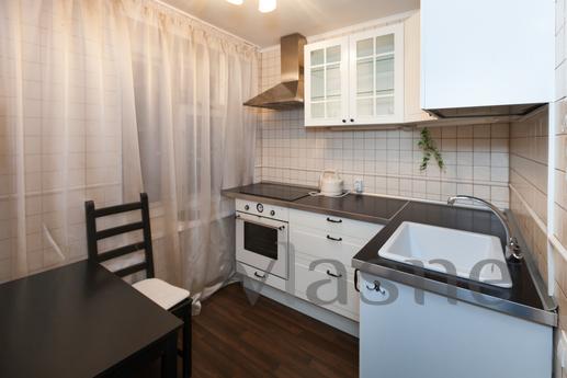 Cozy one-bedroom apartment near the rail, Novosibirsk - apartment by the day