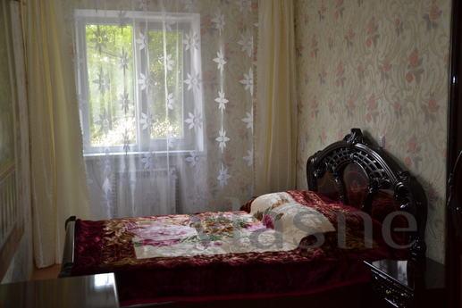 Rent 3 bedroom apartment 1/4 house, Saky - apartment by the day