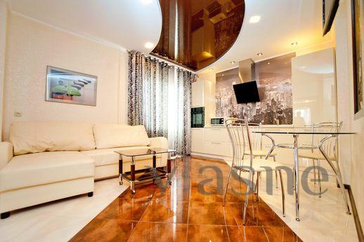 Luxurious two-bedroom luxury apartment for rent in the cente
