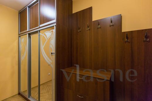 Avangard Qn Romana Apartment, Lviv - apartment by the day