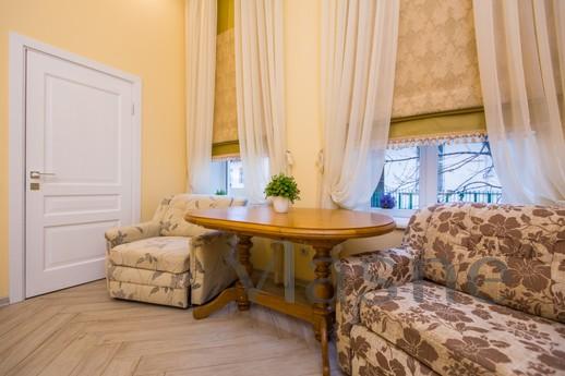 Avangard Sholom Aleichem Apartment, Lviv - apartment by the day