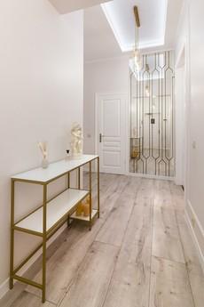 Avangard DeLuxe* Art Apart, Lviv - apartment by the day