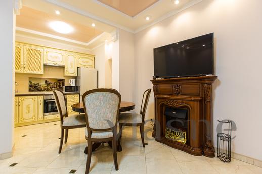 Apartments (Kostyushki 20) roztashovany in the historical ce