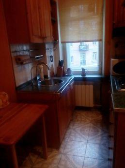 The apartment is near the metro, Saint Petersburg - apartment by the day