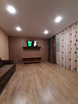 Cosy 2-roomed + own parking, Astrakhan - apartment by the day