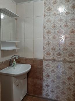 Cosy 2-roomed + own parking, Astrakhan - apartment by the day