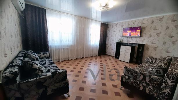 Comfortable 2-bedroom apartment near ul. Mozdok and Gazprom'