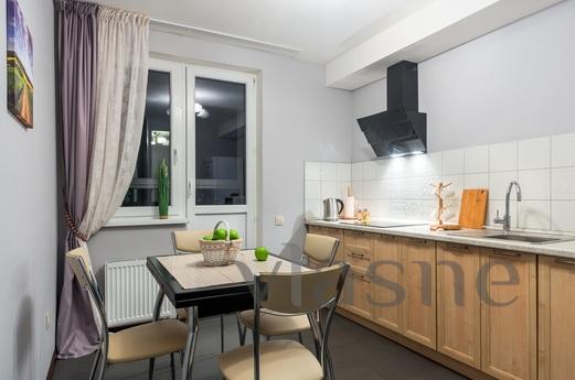 APARTMENT WITH ALL AMENITIES! CENTRE, Voronezh - apartment by the day