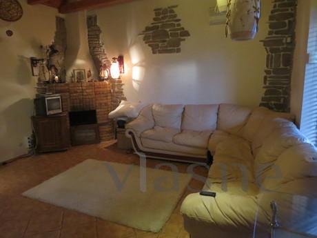 For rent guest house, two rooms of 25 square meters, very or