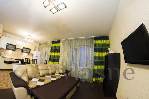 Luxurious apartment in the center., Omsk - apartment by the day