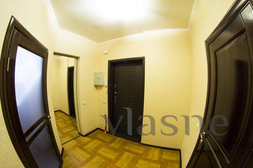 Luxurious apartment in the center., Omsk - apartment by the day