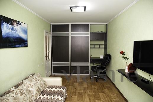 Daily 2-room, Red 18, Kemerovo - apartment by the day