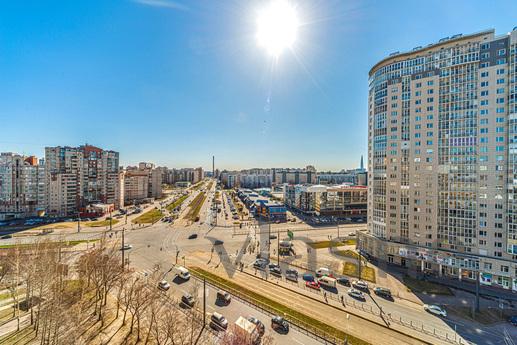 1 kkv near the metro Komendantsky prospe, Saint Petersburg - apartment by the day