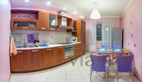 Beautiful apartment in new building, Yekaterinburg - apartment by the day