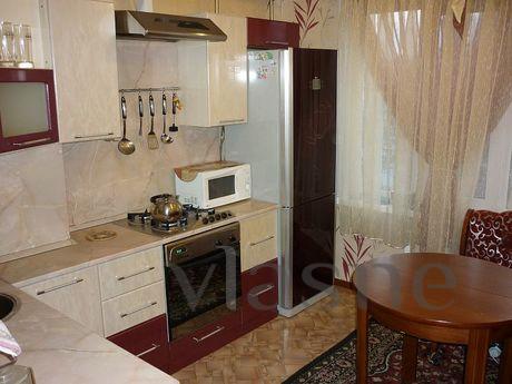 2 bedroom apartment in the center, Tambov - apartment by the day