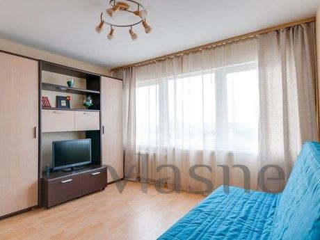 Rent one-bedroom apartment on the 18 th floor of 22-storey b