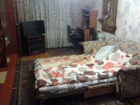 I rent one-bedroom apartment near the metro Vykhino. The apa