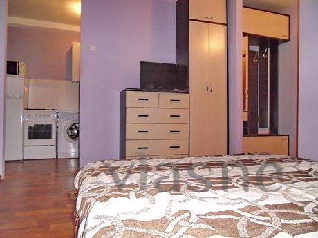 Comfortable apartment near the subway on the 8th floor of a 