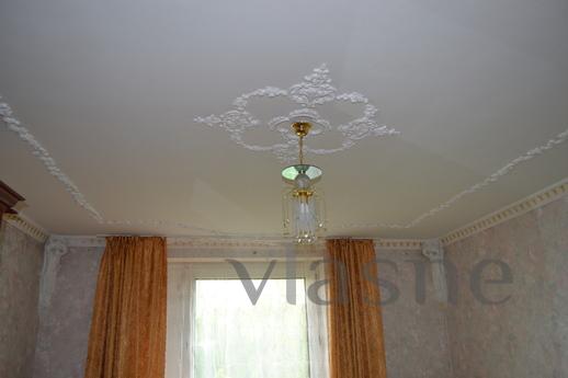 3 bedroom apartment for rent, Serhiivka - apartment by the day