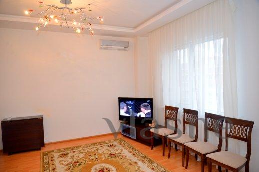 Daily rent a cozy two-bedroom apartment in the heart of the 