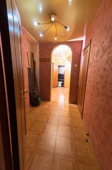 In the center of Rostov 3-room apartment, Rostov-on-Don - apartment by the day