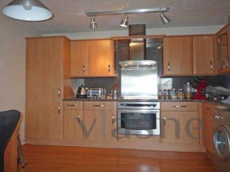 Lovely bright studio apartment is located in the heart of th