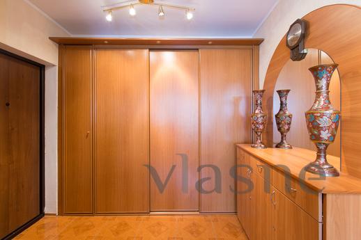 Rent one 3-in apartments., Moscow - apartment by the day
