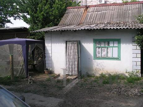 I rent a house. In June, 300 UAH, Chernomorsk (Illichivsk) - apartment by the day